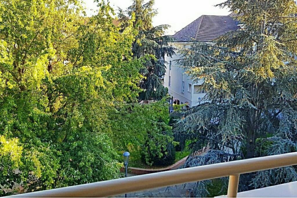 Superbe studio de 30m2 proche de Paris Poissy Buitenkant foto