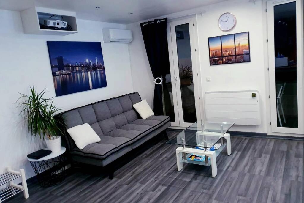 Superbe studio de 30m2 proche de Paris Poissy Buitenkant foto