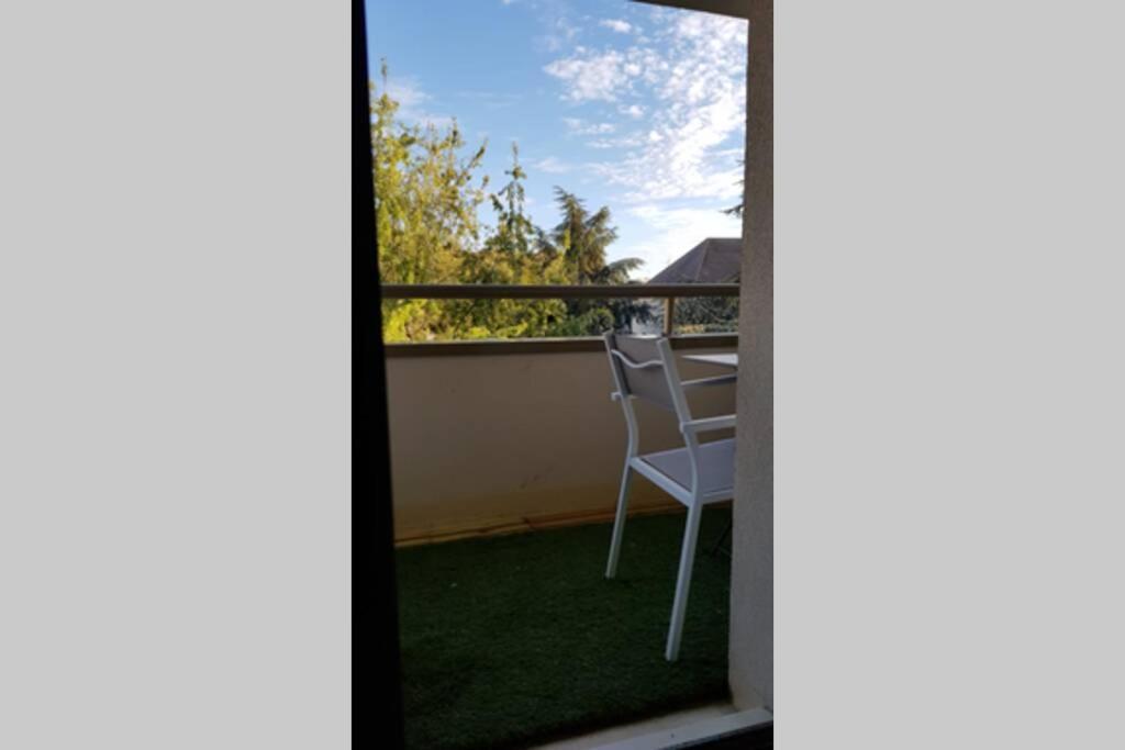Superbe studio de 30m2 proche de Paris Poissy Buitenkant foto